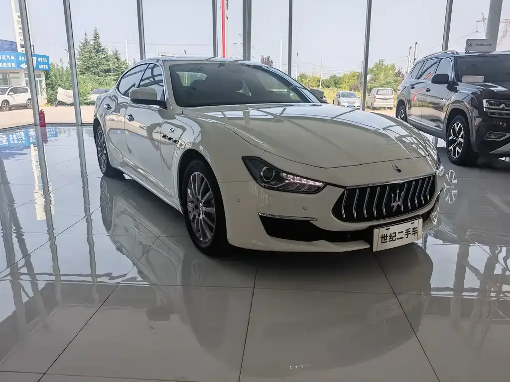 Maserati Ghibli — фото 7