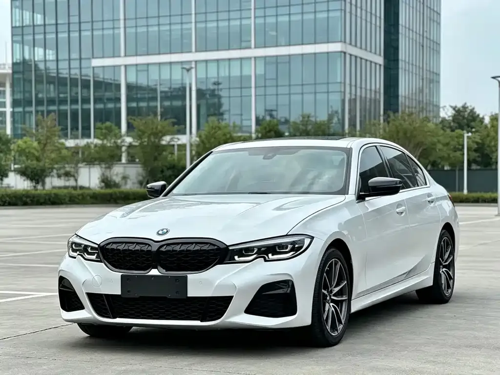 BMW 3 Series — фото 1