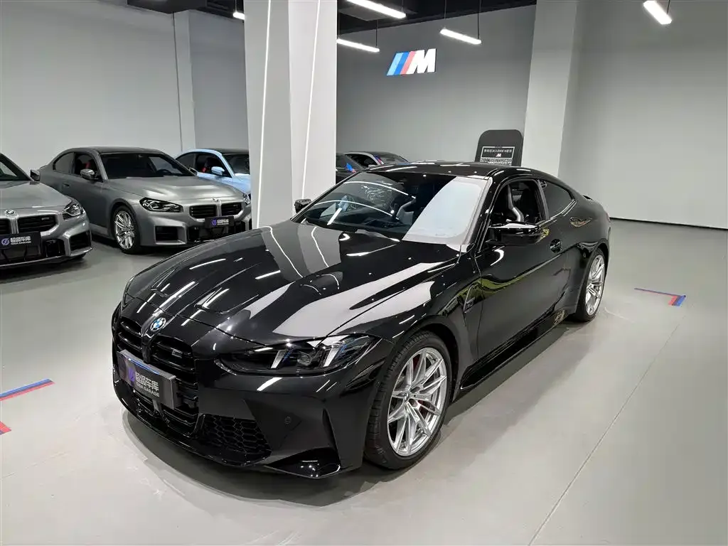 BMW M4 — фото 1