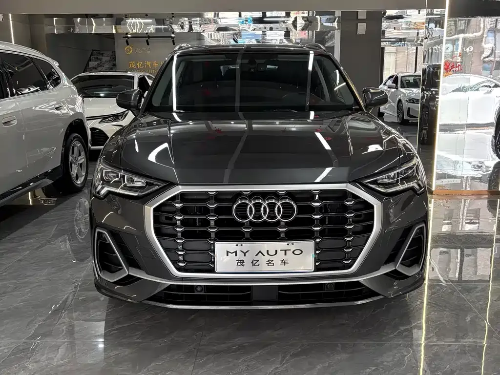 Audi Q3 — фото 7