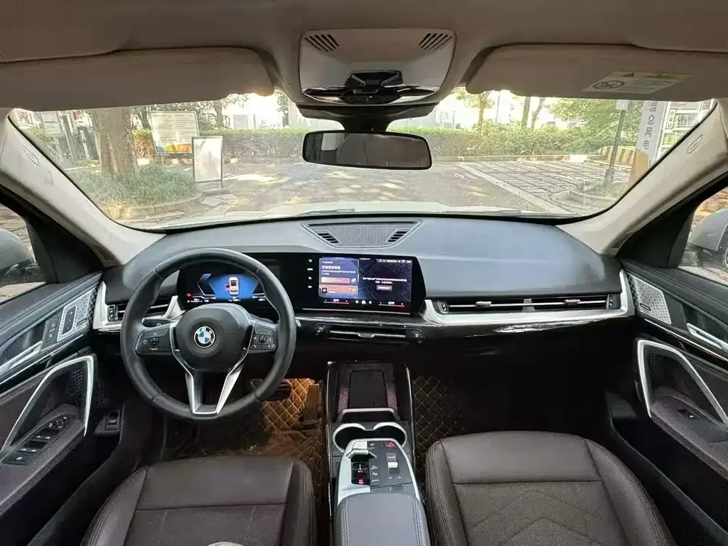 BMW X1 — фото 2