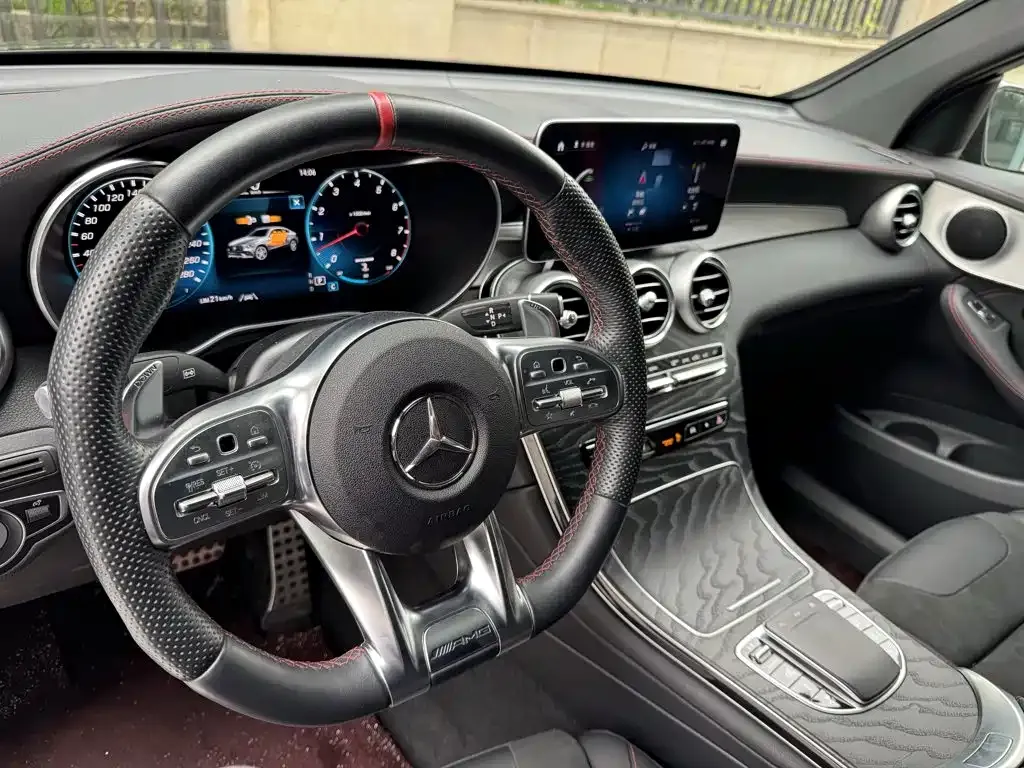 Mercedes-Benz GLC Coupe AMG — фото 5