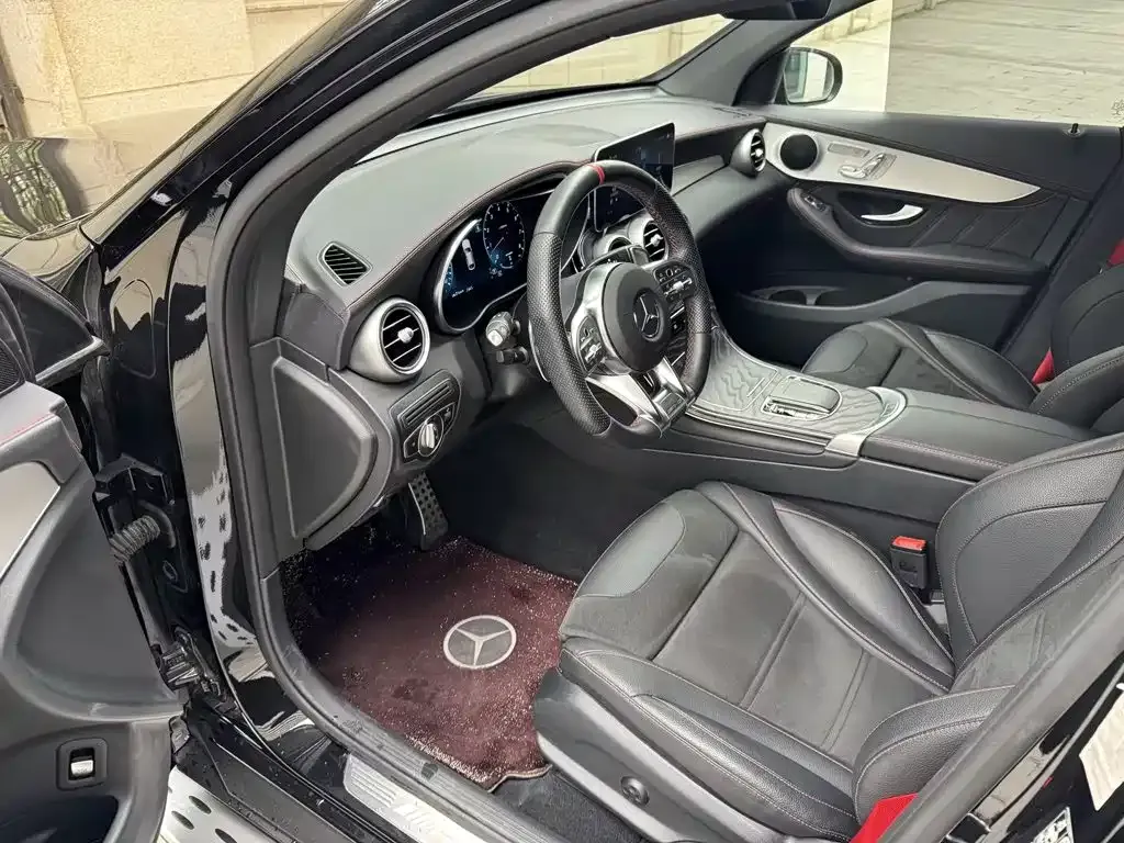 Mercedes-Benz GLC Coupe AMG — фото 8