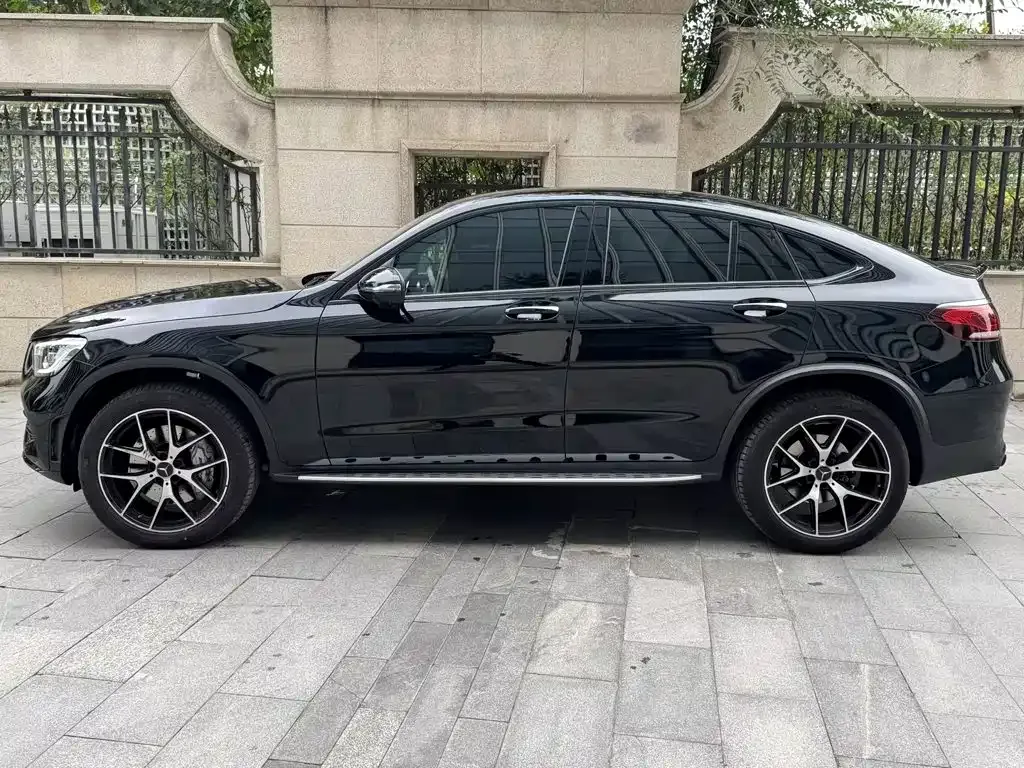 Mercedes-Benz GLC Coupe AMG — фото 10