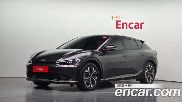 Kia EV6 — фото 1