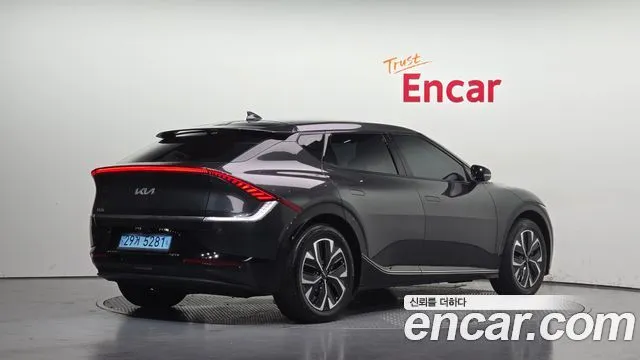 Kia EV6 — фото 5