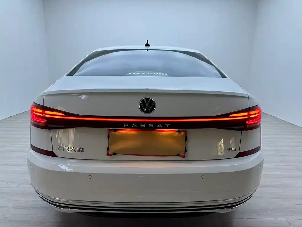Volkswagen Passat — фото 3