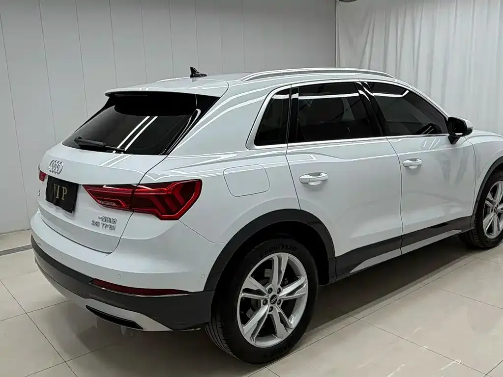 Audi Q3 — фото 5