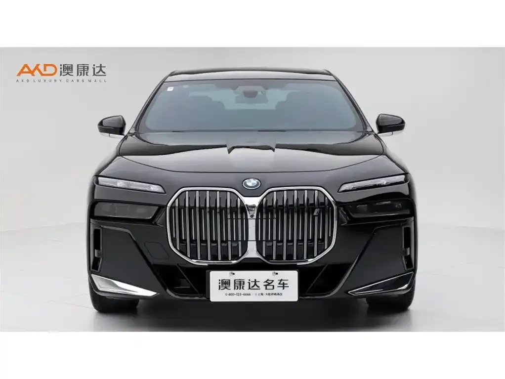 BMW i7 — фото 5