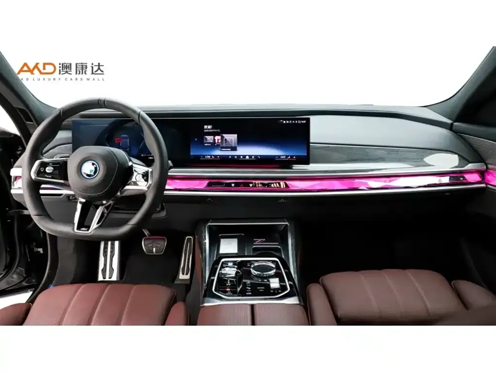 BMW i7 — фото 10