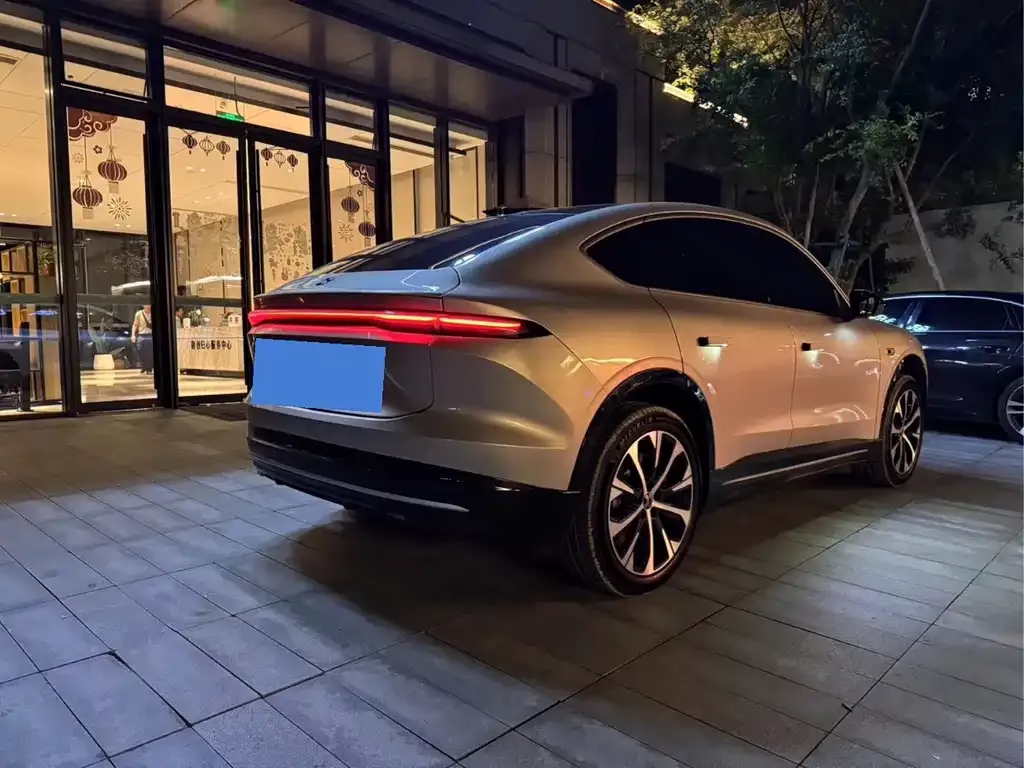 NIO EC6 — фото 6