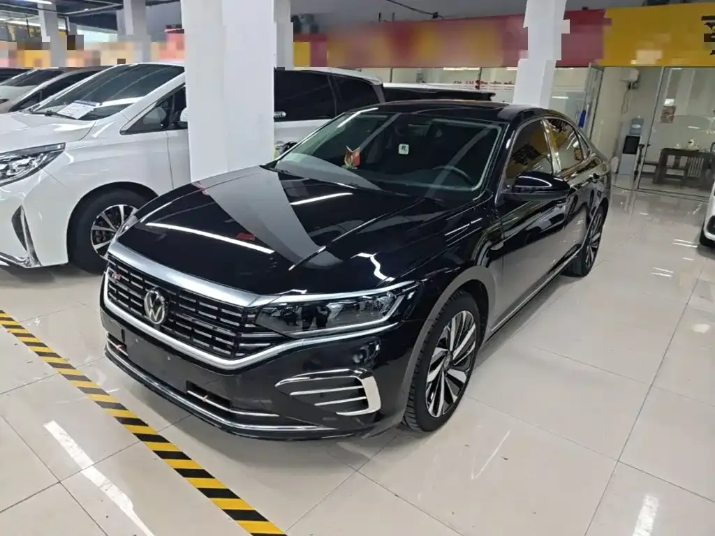 Volkswagen Passat — фото 5