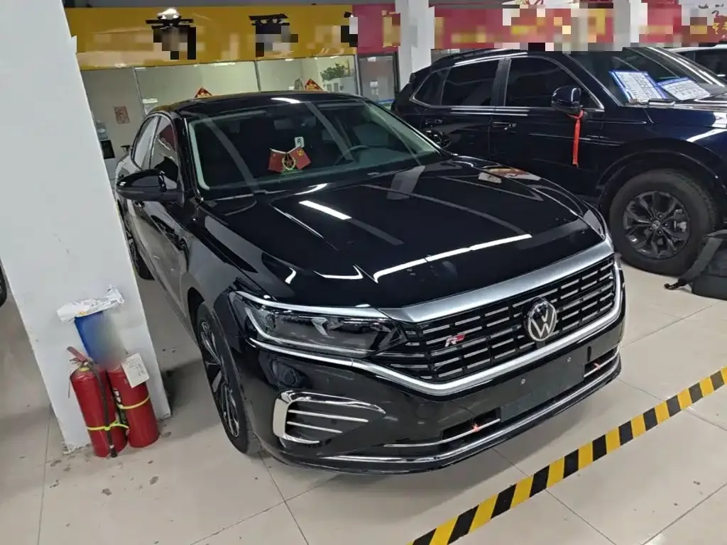 Volkswagen Passat — фото 9