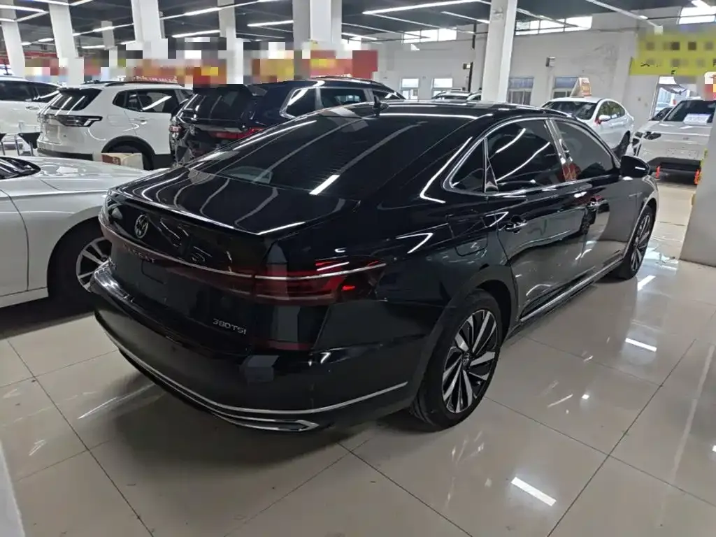 Volkswagen Passat — фото 3