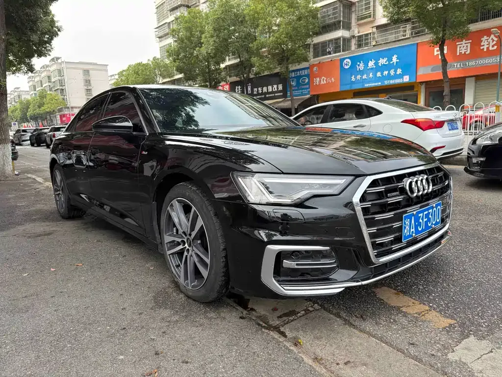 Audi A6L — фото 8