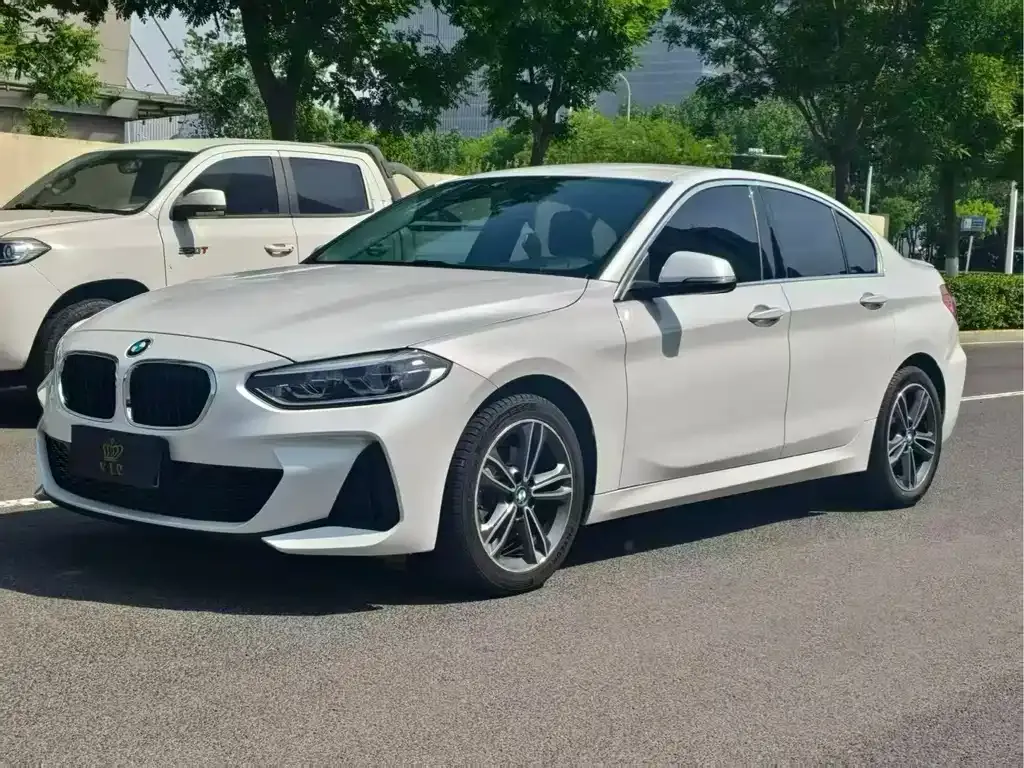 BMW 1 Series — фото 1