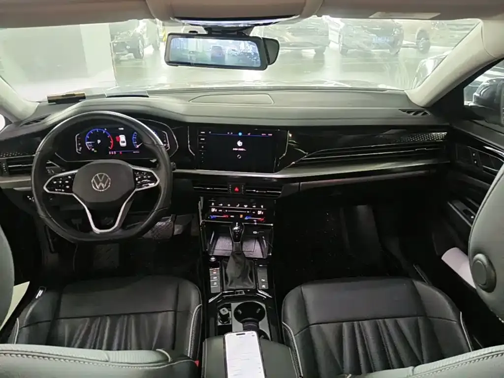 Volkswagen Passat — фото 6