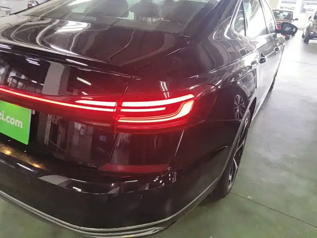 Volkswagen Passat — фото 8