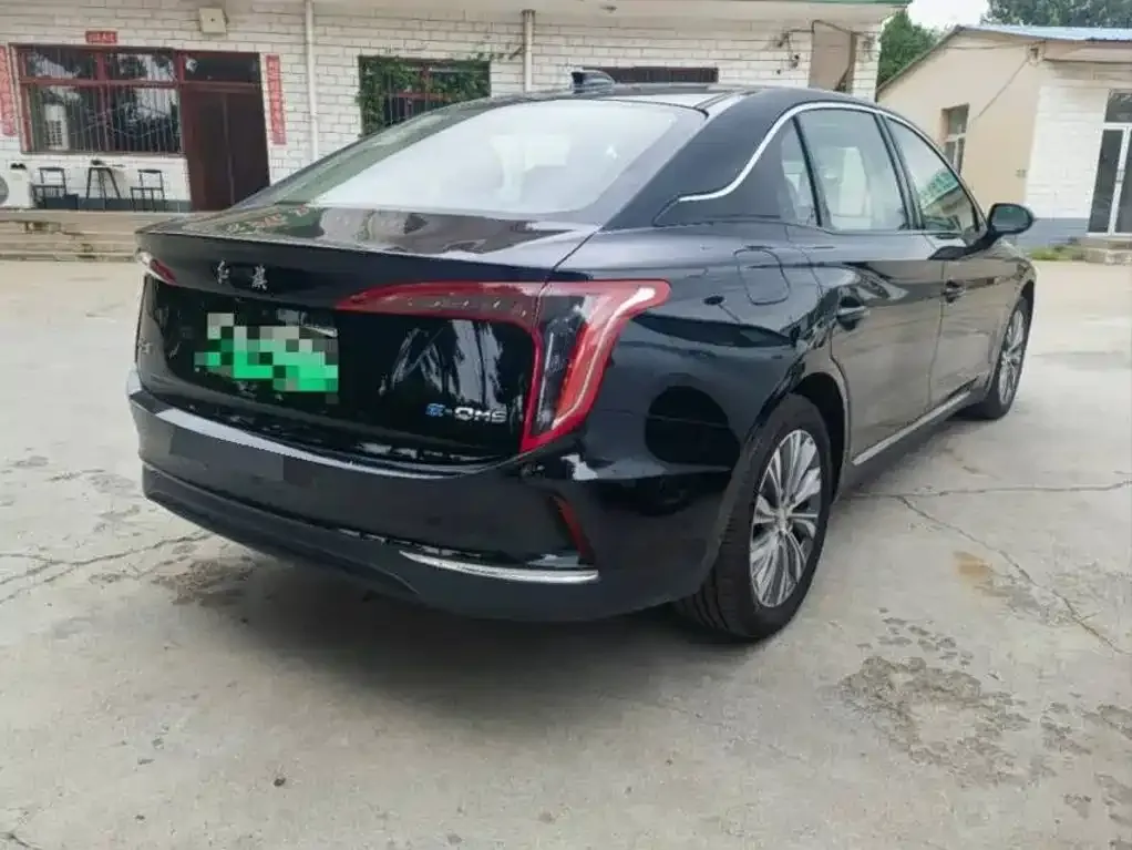 Hongqi E-QM5 — фото 2