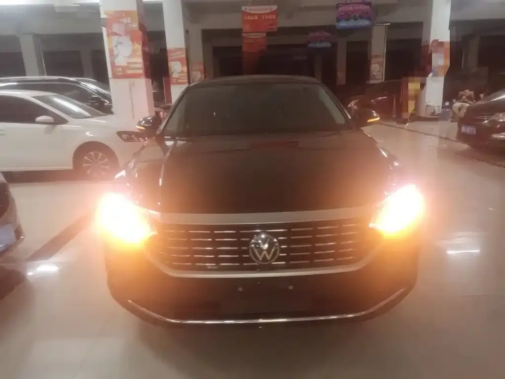 Volkswagen Passat — фото 7