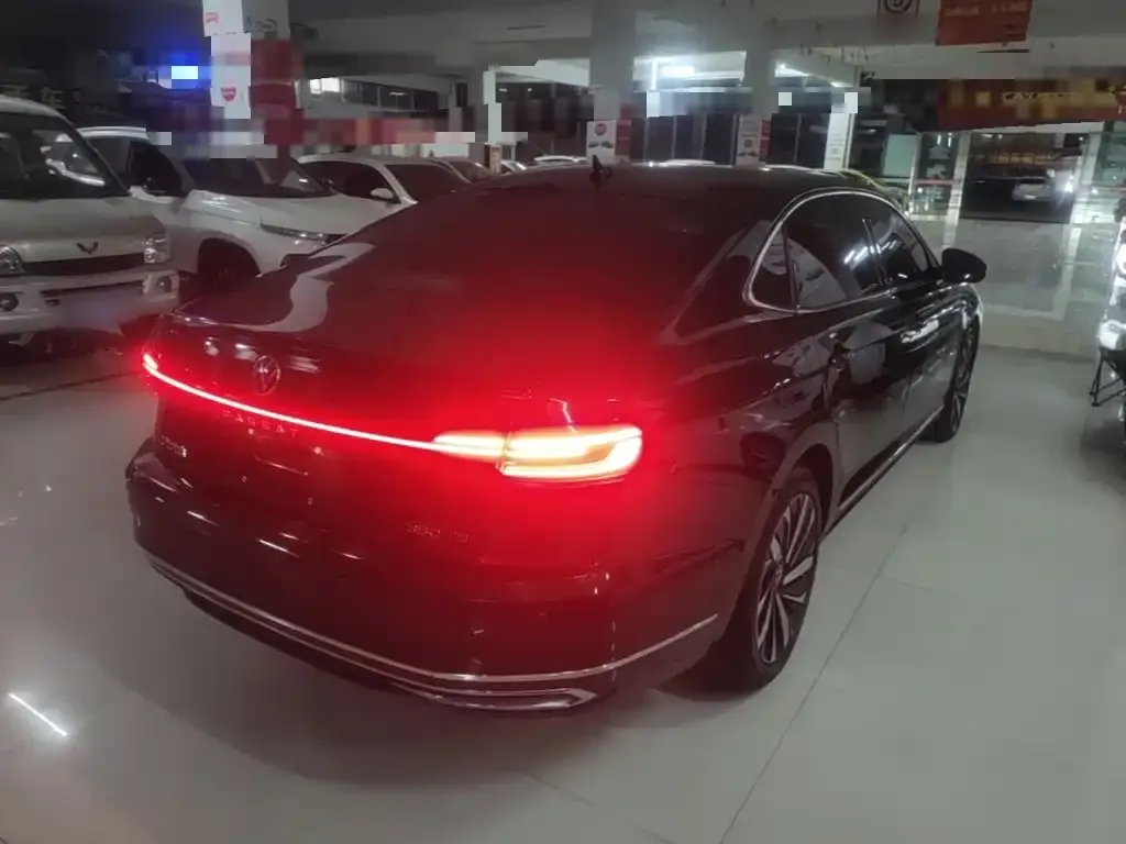 Volkswagen Passat — фото 4