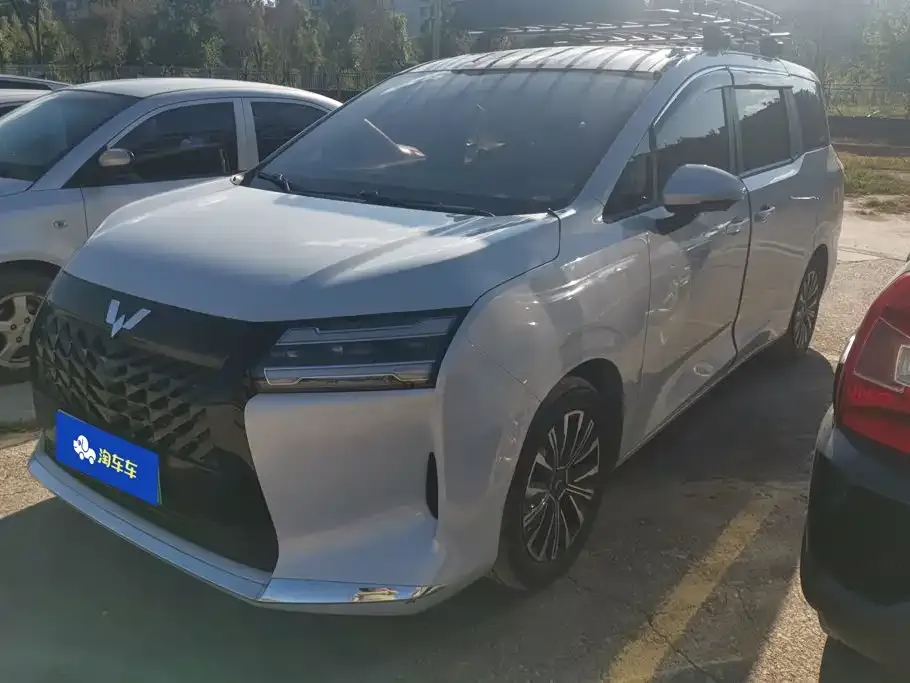 Wuling Xingguang 730 New Energy — фото 1