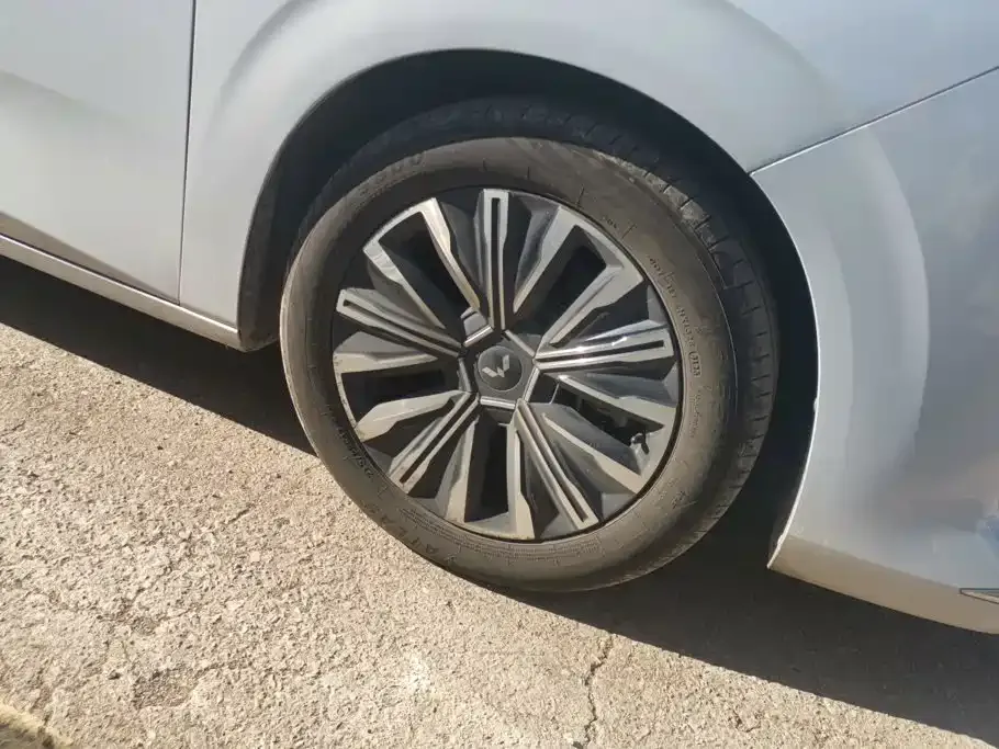 Wuling Xingguang 730 New Energy — фото 7