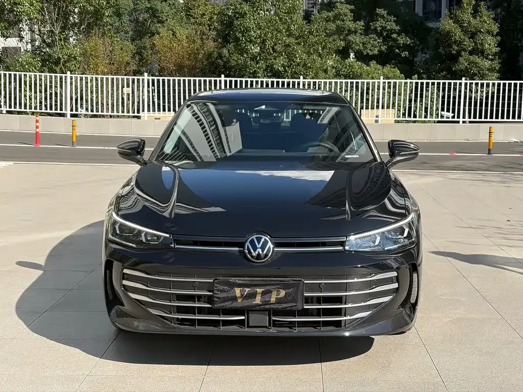 Volkswagen Passat — фото 7