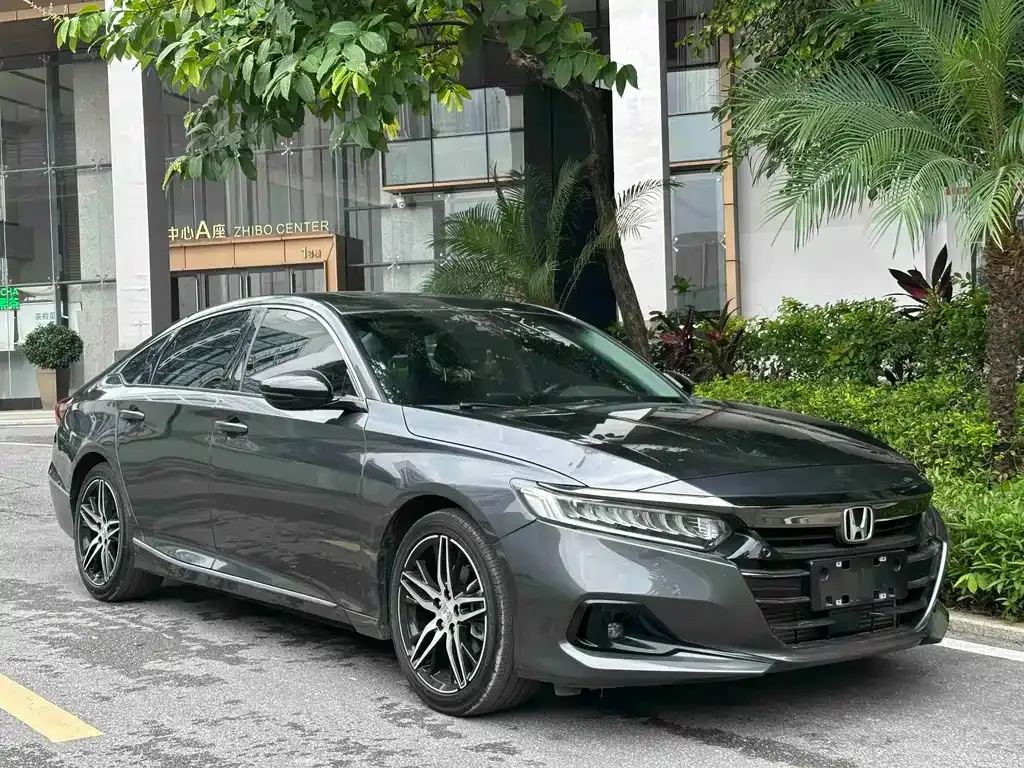 Honda Accord — фото 4