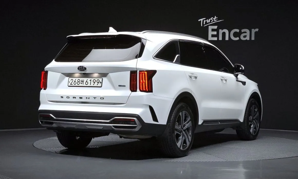 Kia Sorento — фото 4