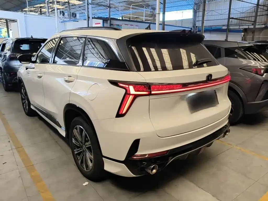 Changan CS75 PLUS — фото 3