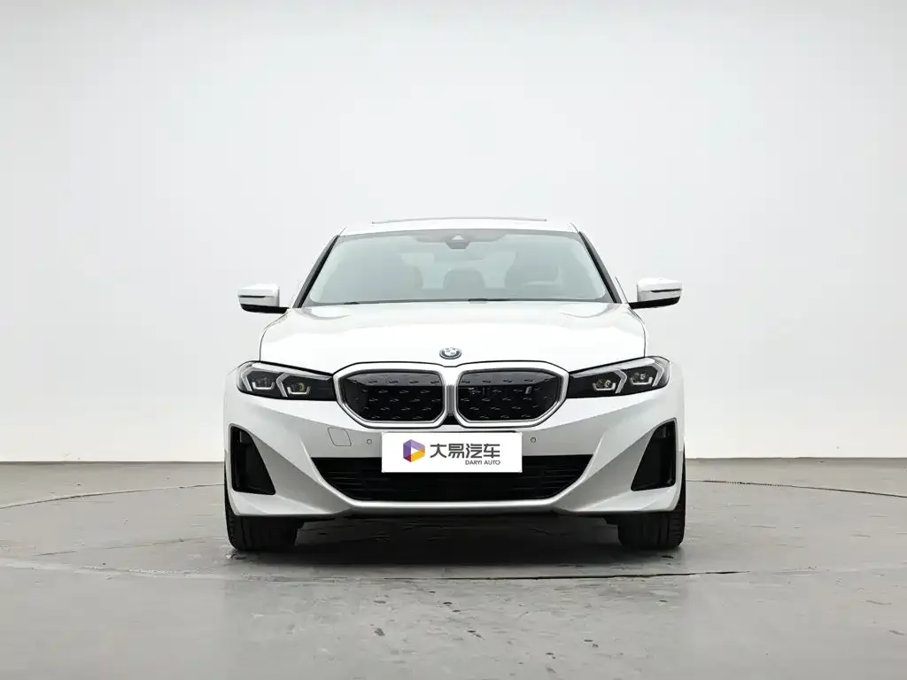 BMW i3 — фото 8