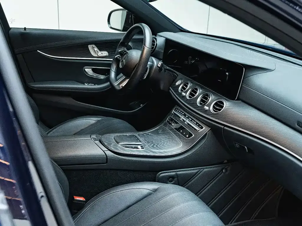 Mercedes-Benz E-Class (Import) — фото 5