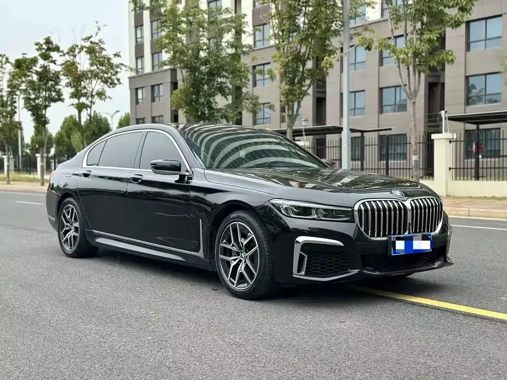 BMW 7 Series — фото 4