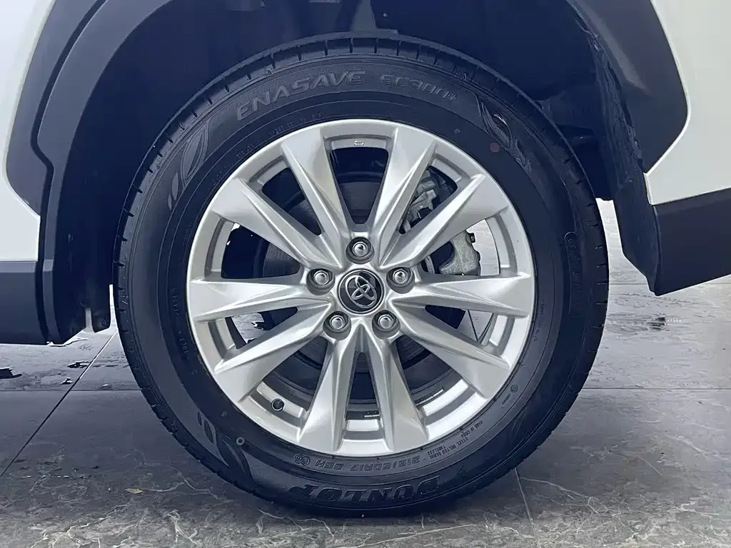 Toyota Corolla Cross — фото 3