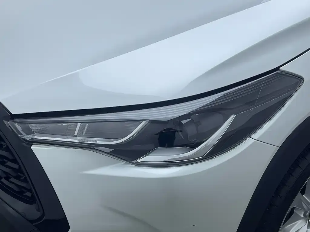 Toyota Corolla Cross — фото 8