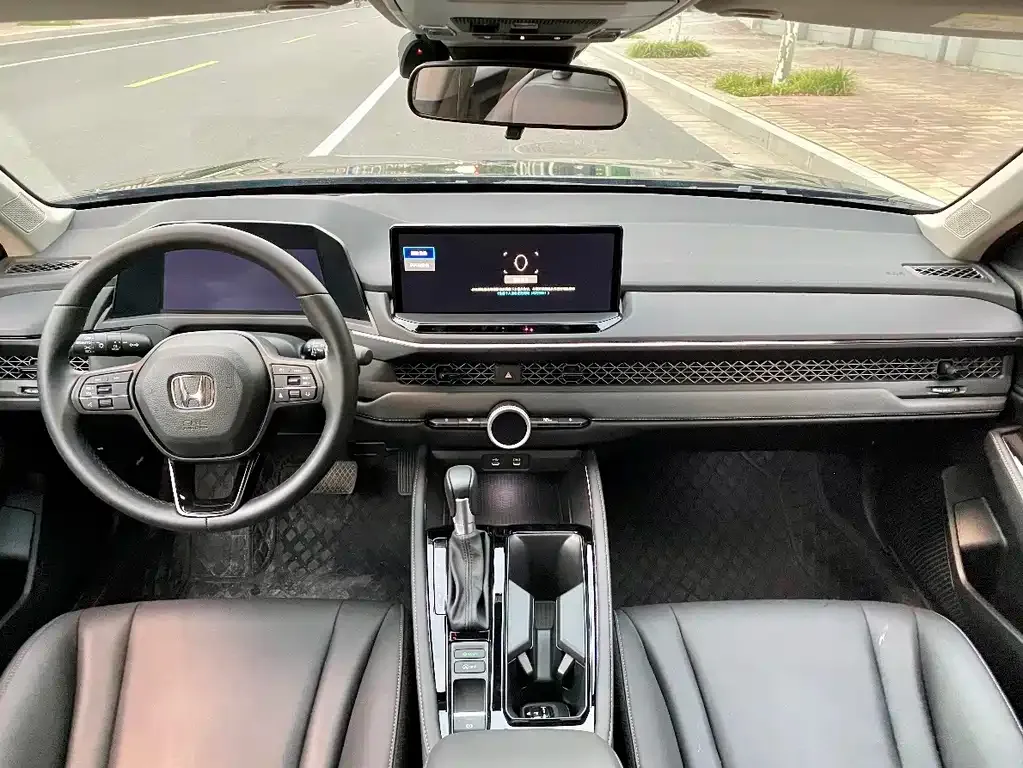 Honda Accord — фото 6