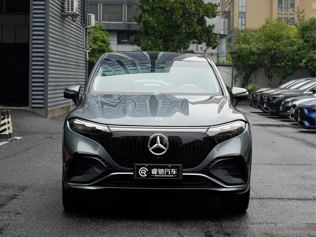 Mercedes-Benz EQS SUV — фото 8