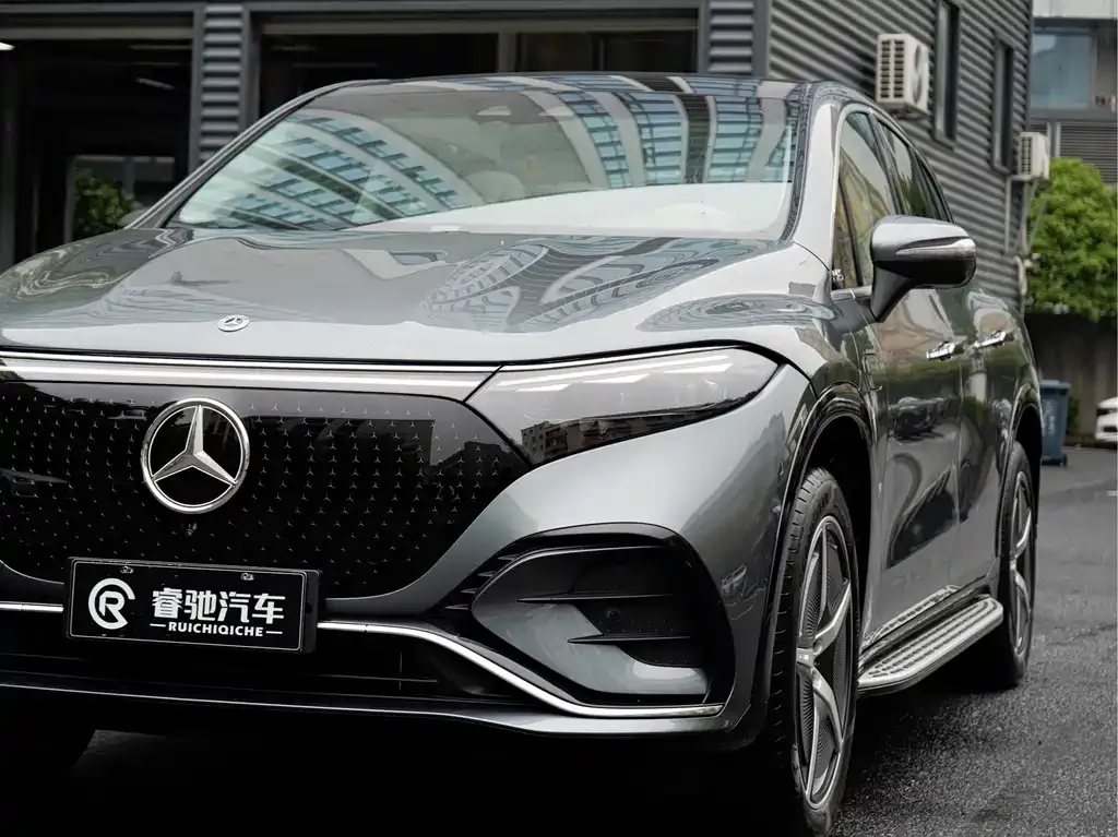 Mercedes-Benz EQS SUV — фото 10