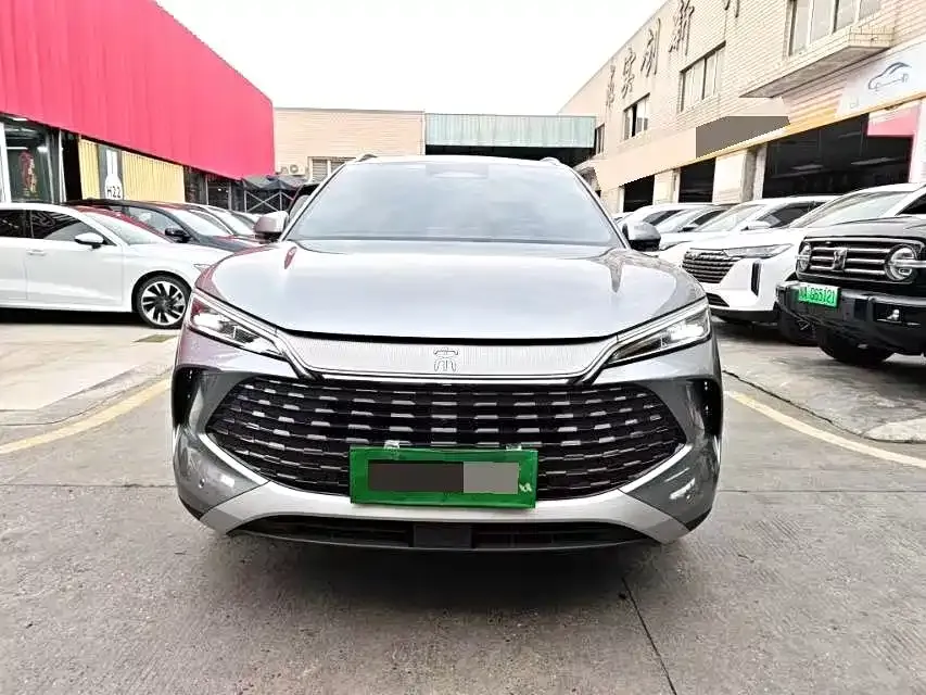 BYD L DM-i — фото 3