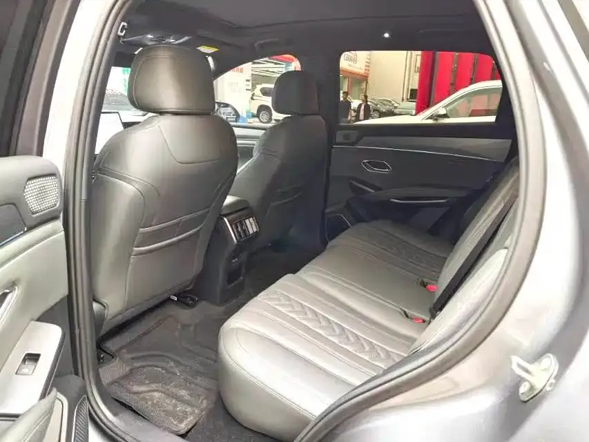 BYD L DM-i — фото 2