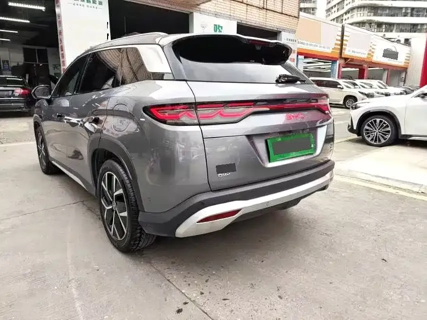 BYD L DM-i — фото 7