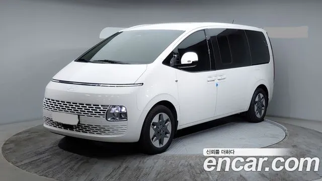 Hyundai Staria — фото 1