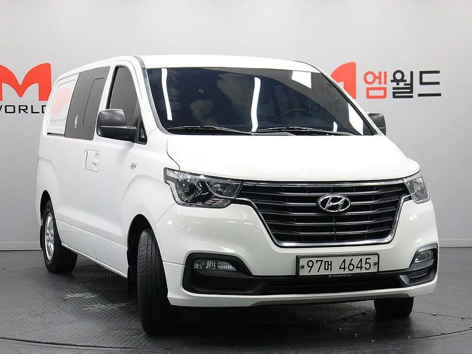 Hyundai Starex — фото 8