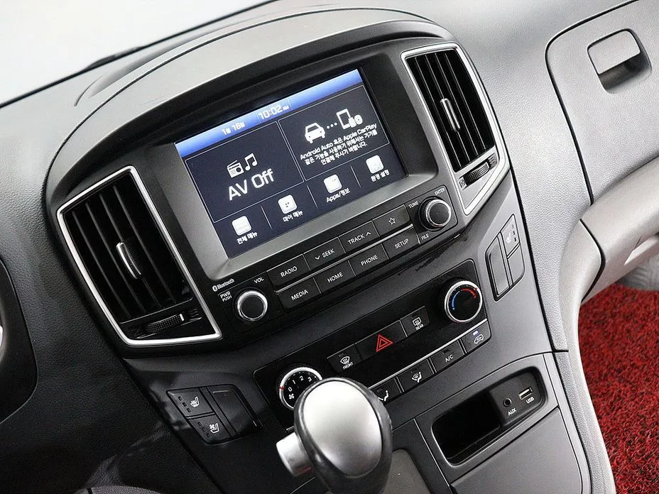 Hyundai Starex — фото 9