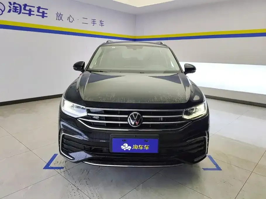 Volkswagen Tiguan L — фото 7