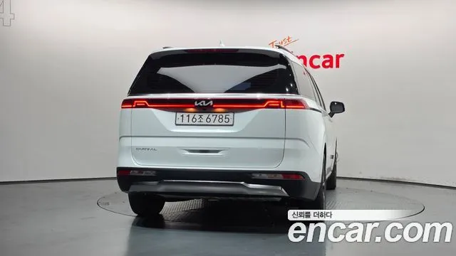 Kia Carnival — фото 2