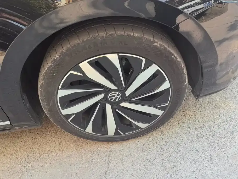 Volkswagen Passat — фото 10