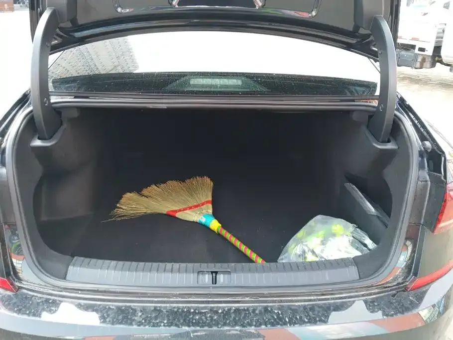 Volkswagen Passat — фото 6