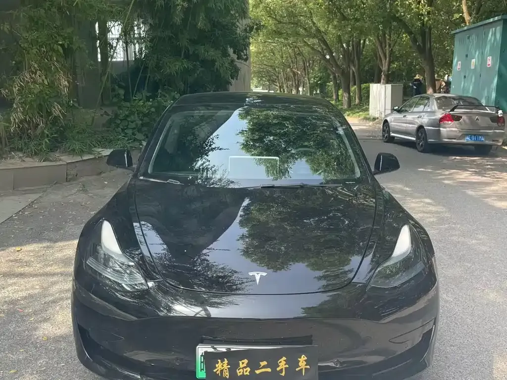 Tesla Model 3 — фото 5